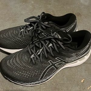 Asics Gel Kayano 28